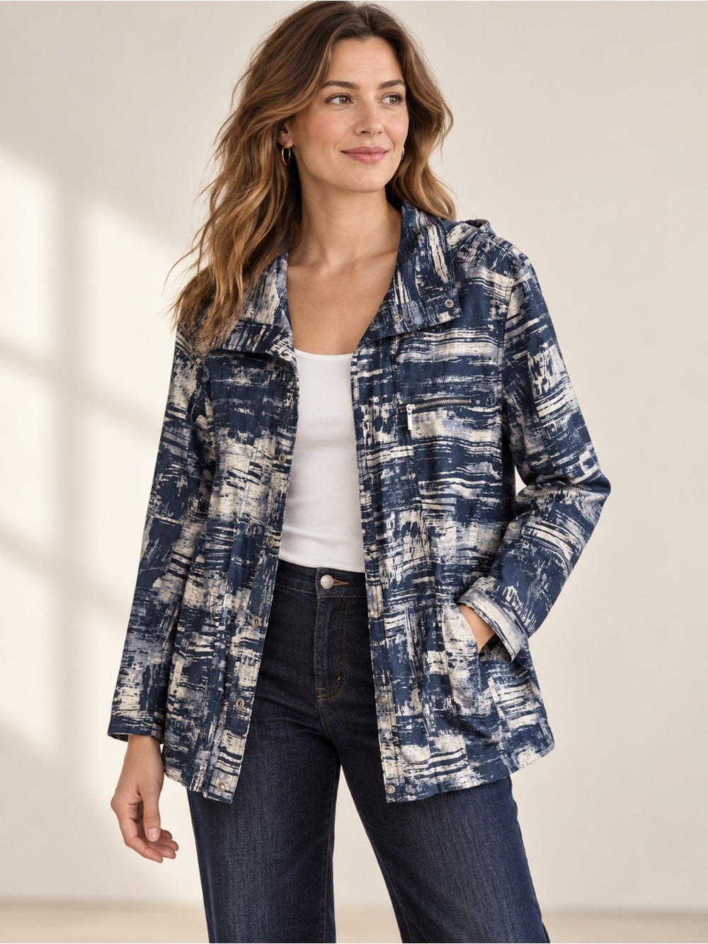 Weekends by Chico’s Size 2 L Blue White Abstract Print Hooded Utility Jacket